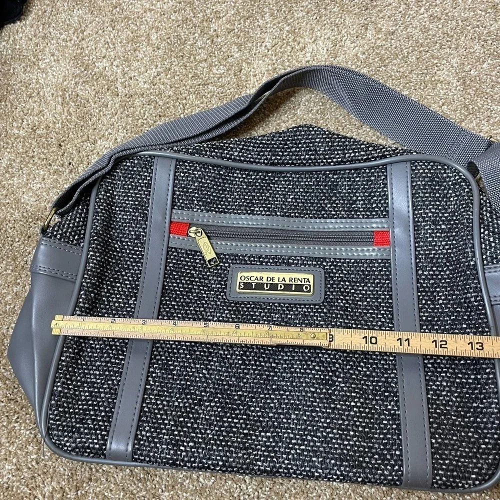 Vintage - Oscar de la Renta Gray Tweed Carry On Shoulder Bag tweed gray luggage
